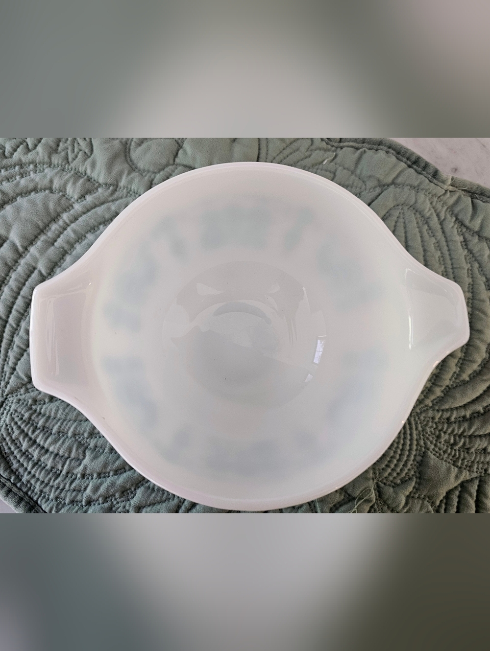 Vintage Pyrex Butterprint Small Handled Bowl Cinderella Amish Milk Glass - Picture 2 of 5